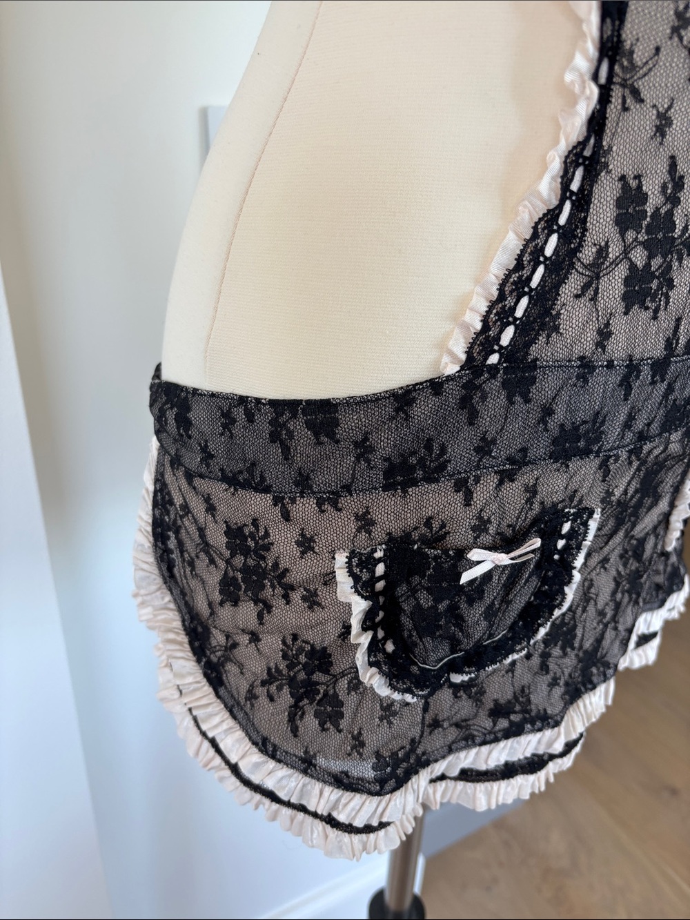 Victoria’s Secret French Maid lingerie - Picture 6 of 11
